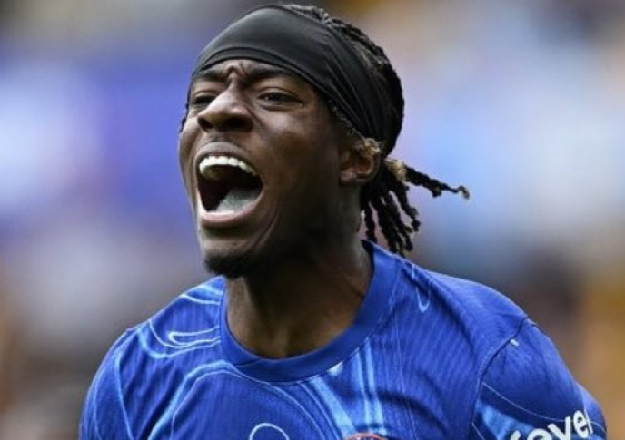 英超伦敦德比：球迷嘘声与球员“起哄”背后的微妙场景