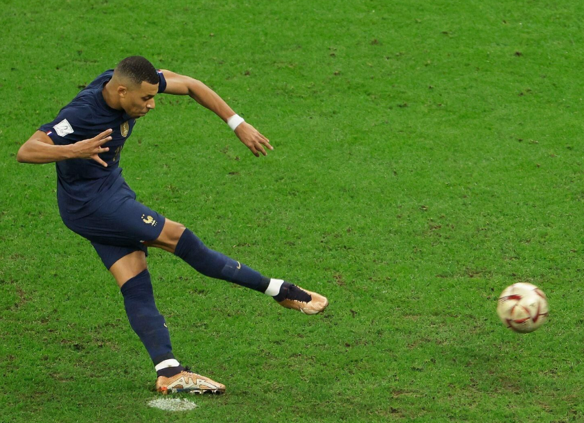 斯内德谈金球奖：姆巴佩2026年夺冠可期