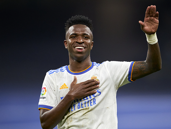 埃弗拉谈世界杯：英格兰前景与巴西困境剖析